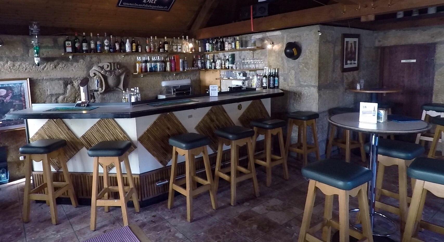 die bar des restaurant schloss buchegg hier trifft man sich restaurant schlossbucheggs webseite