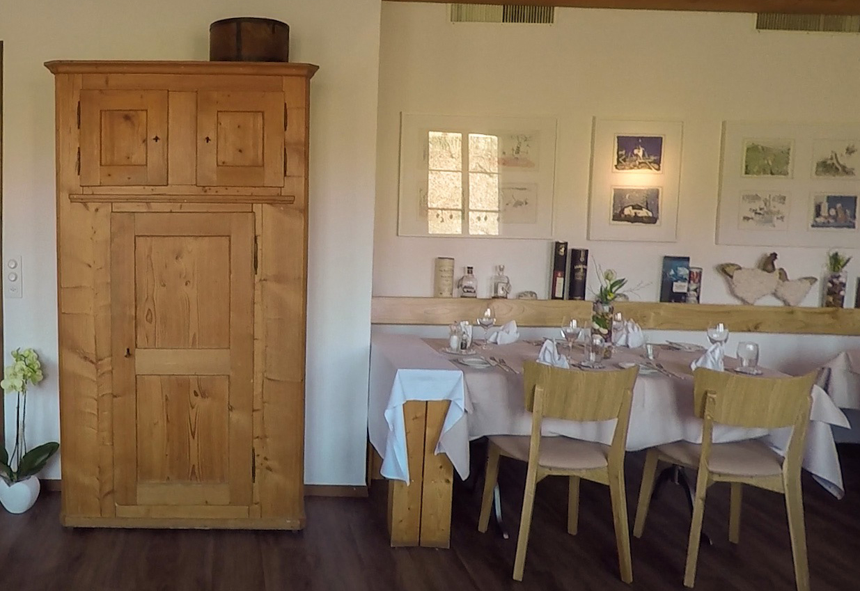 der kleine saal des restaurant schloss buchegg restaurant schlossbucheggs webseite