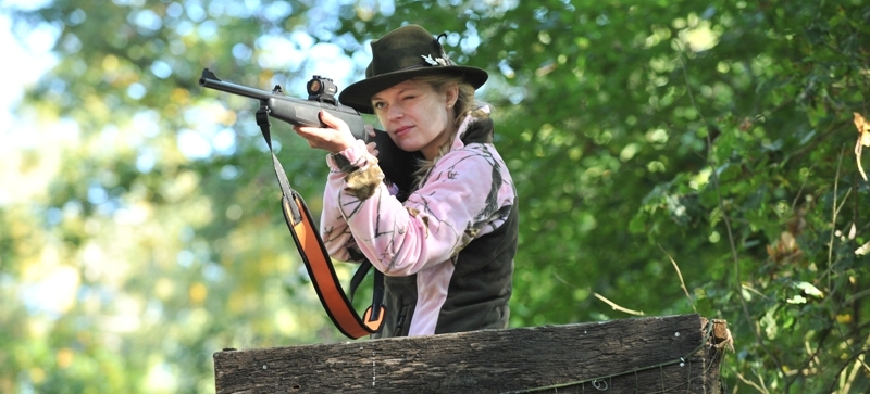 Immer mehr Frauen lassen sich zu Jägerinnen ausbilden: Der weibliche Anteil in den Jagdschulen liegt mitlerweile bei 24 Prozent. Quelle: KauerMross/DJV