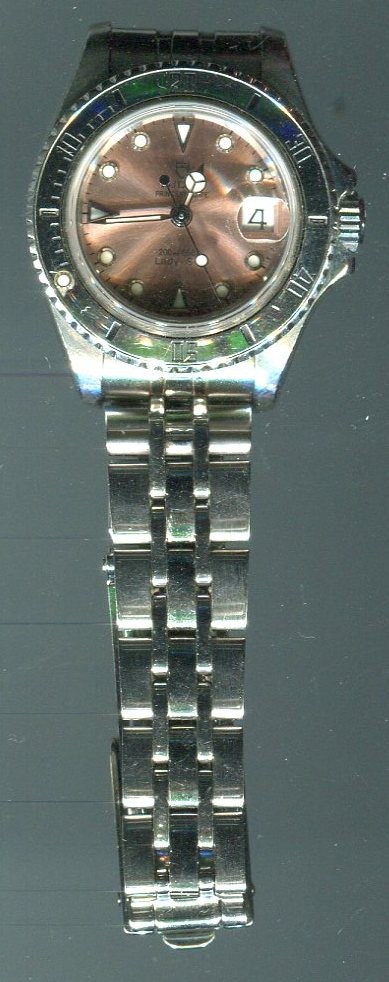 チュードル（TUDOR)サブマリーナデイト（Rif.76090/1999年製）のオーバーホール・パッキン交換・ゼンマイ交換・香箱芯交換を承らせて頂きました