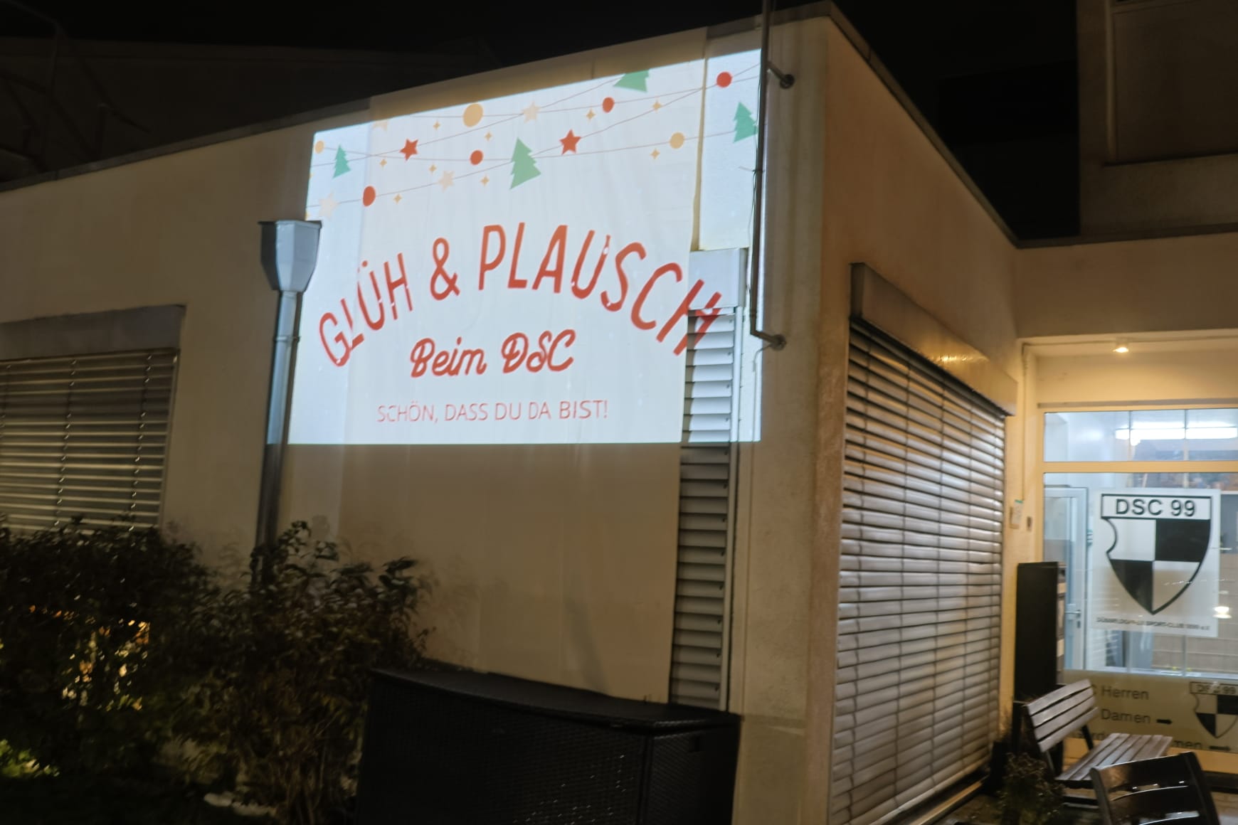 1. Glüh und Plausch – der Weihnachtsmarkt im DSC