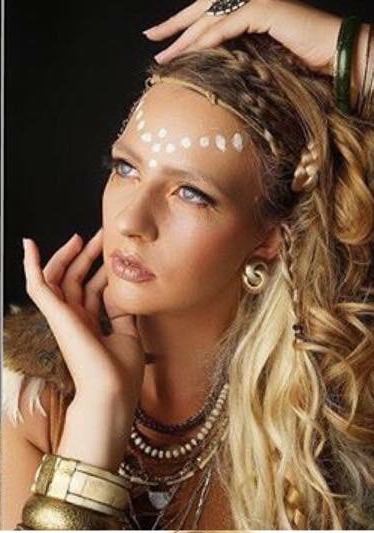 Visagie&styling: Karin Sirag  Foto:Holland FS