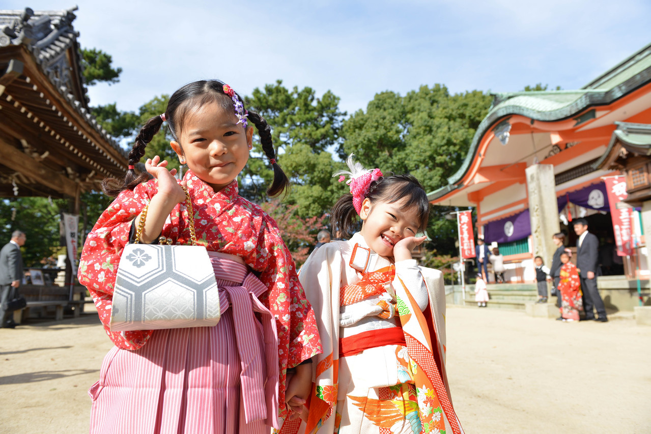 源氏の君と明石の君、それぞれに大願成就を感謝し住吉神社に参詣 源氏の君と明石の君、それぞれに大願成就を感謝し住吉神社に参詣