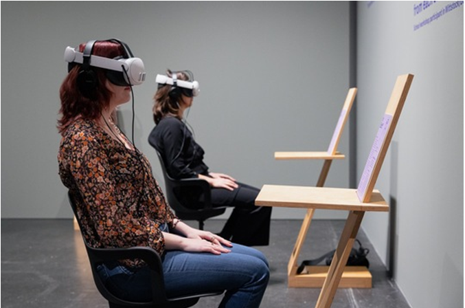 Schüler:innen mit VR-Brille "In Echt?" Foto: Kevin Fuchs © BKG 