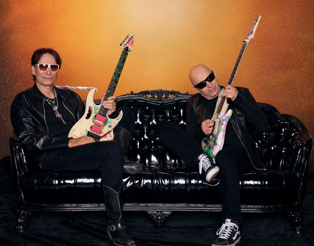 SATCHVAI  L-R: Steve Vai, Joe Satriani ( Photocredit Larry DiMarzio )