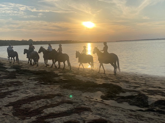 DU COUCHER DE SOLEIL
