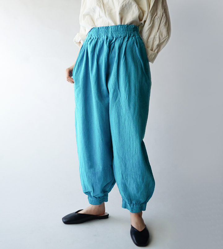 ヂェン先生の日常着 バルーンパンツスリム厚手 - ANANDASIA