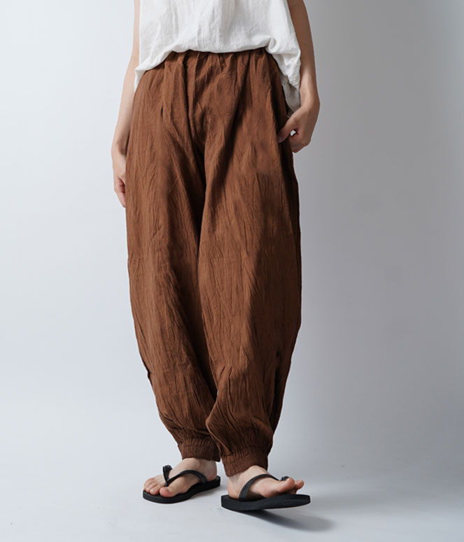 ヂェン先生の日常着 バルーンパンツスリム　　　　　　　　　　　Sサイズ カーキ ヂェン先生の日常着 バルーンパンツスリム - ANANDASIA