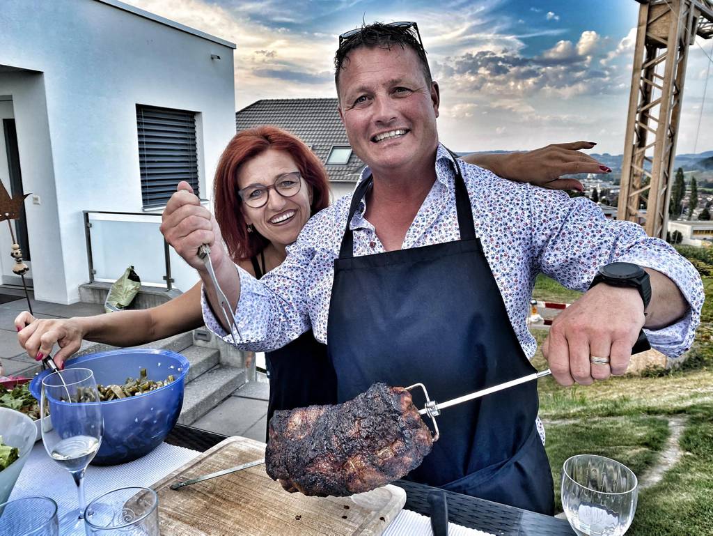 En rächte Mocke Fleisch: Kneubi und Madeleine geniessen den Sommer zu Hause in Willisau