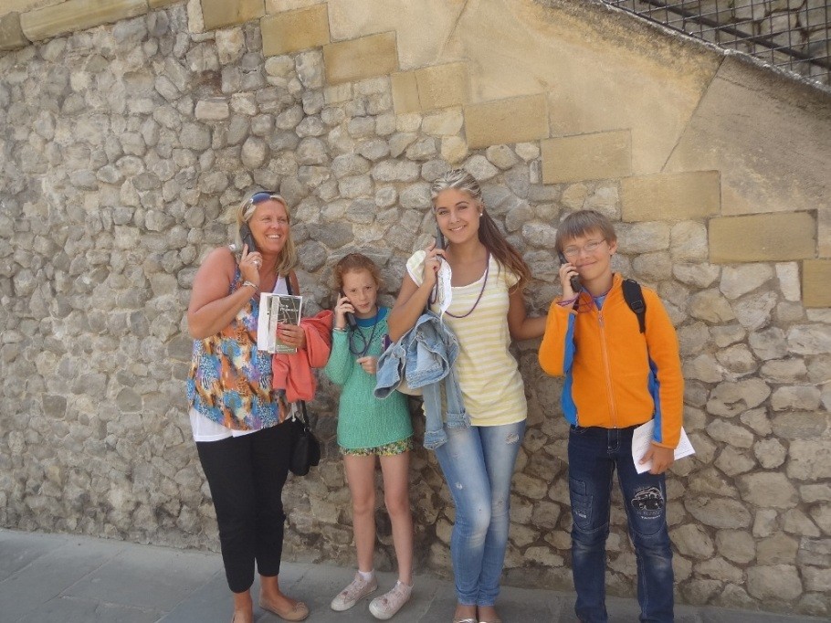 Dee, Kerya, Teresa et Bastien