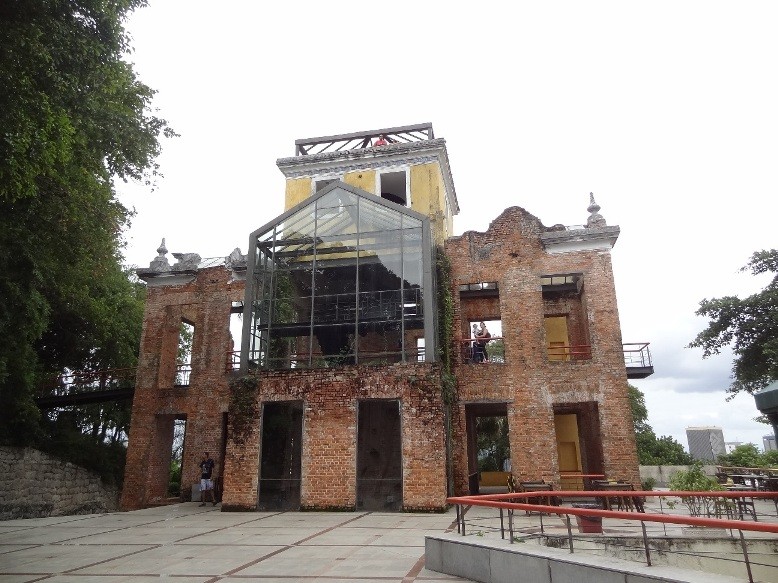 les 'ruines' elle-mêmes..