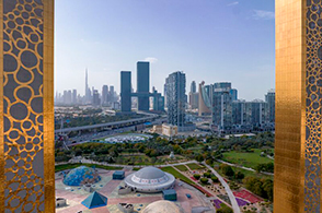 Dubai Frame mit Blick auf Downtown