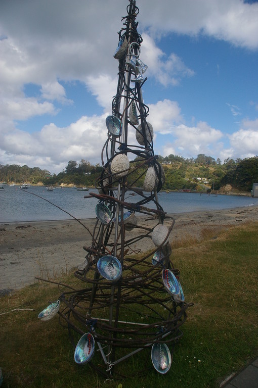 Christmas tree in Oben, Stewart Island (made with paua - abalone - shells)