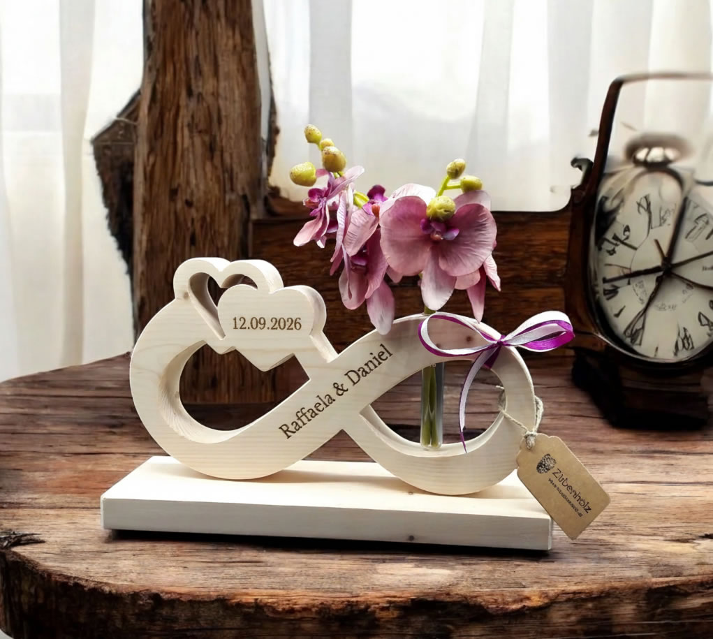 Geschenk zur Hochzeit aus Holz - aus duftenden Zirbenholz - Ein Geschenk für Braut und Bräutigam