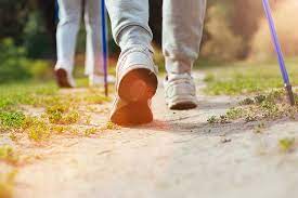 歩き方が坐骨神経痛に与える影響とは？