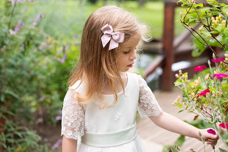 Robe des petites filles sale