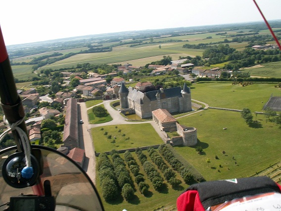 Aerial view of the castle -  Chateau Saveilles - Saveille - Group Castle Tour - Family Castle Tour - Renaissance Castle