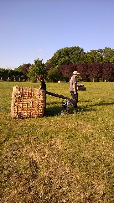 Hot air balloon flight - Chateau Saveilles ©photo-P.Baudouin