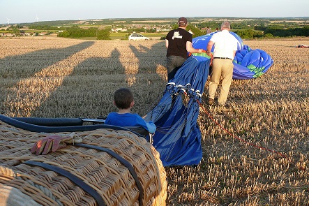 Hot air balloon flight - Chateau Saveilles ©photo-P.Baudouin