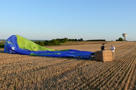 Hot air balloon flight - Chateau Saveilles ©photo-P.Baudouin