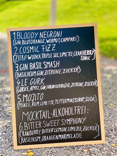Kreidetafel mit Drinks