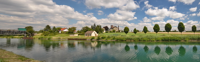 Dortmund - Holthausen, Krämers alter Schnapsbrennerei und Likörfabrik, Dortmund-Ems-Kanal