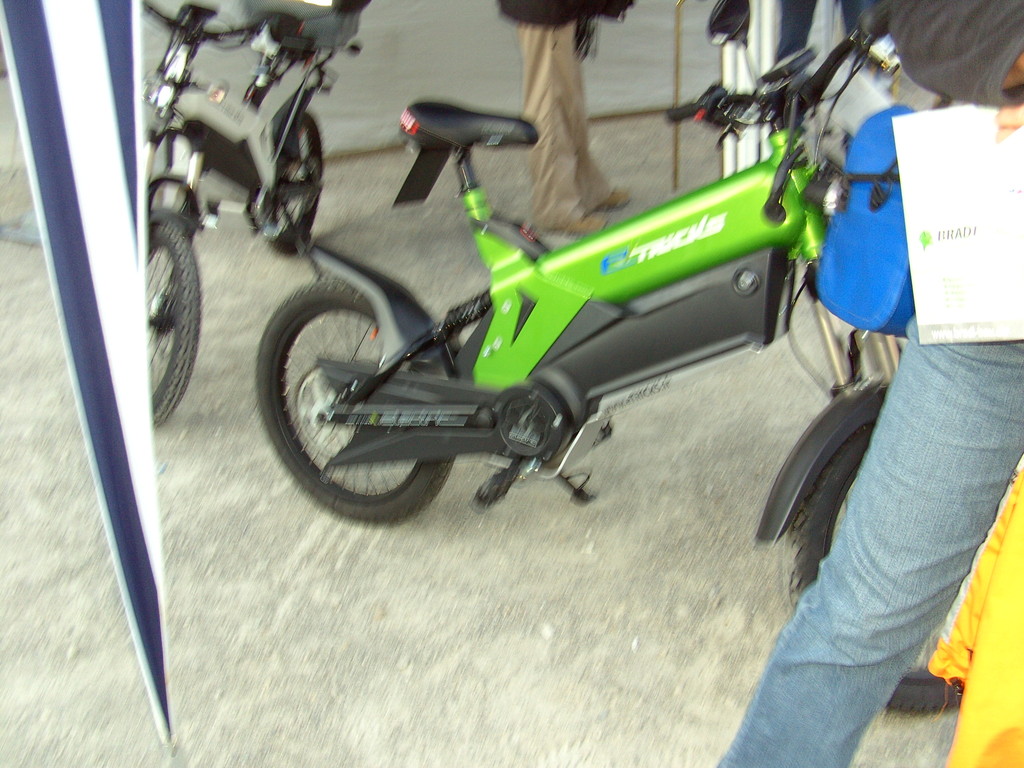 Elektro Moped in grünen Design