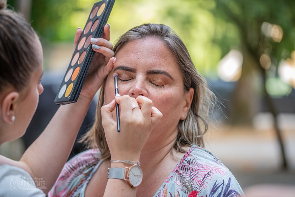 Séverine au maquillage