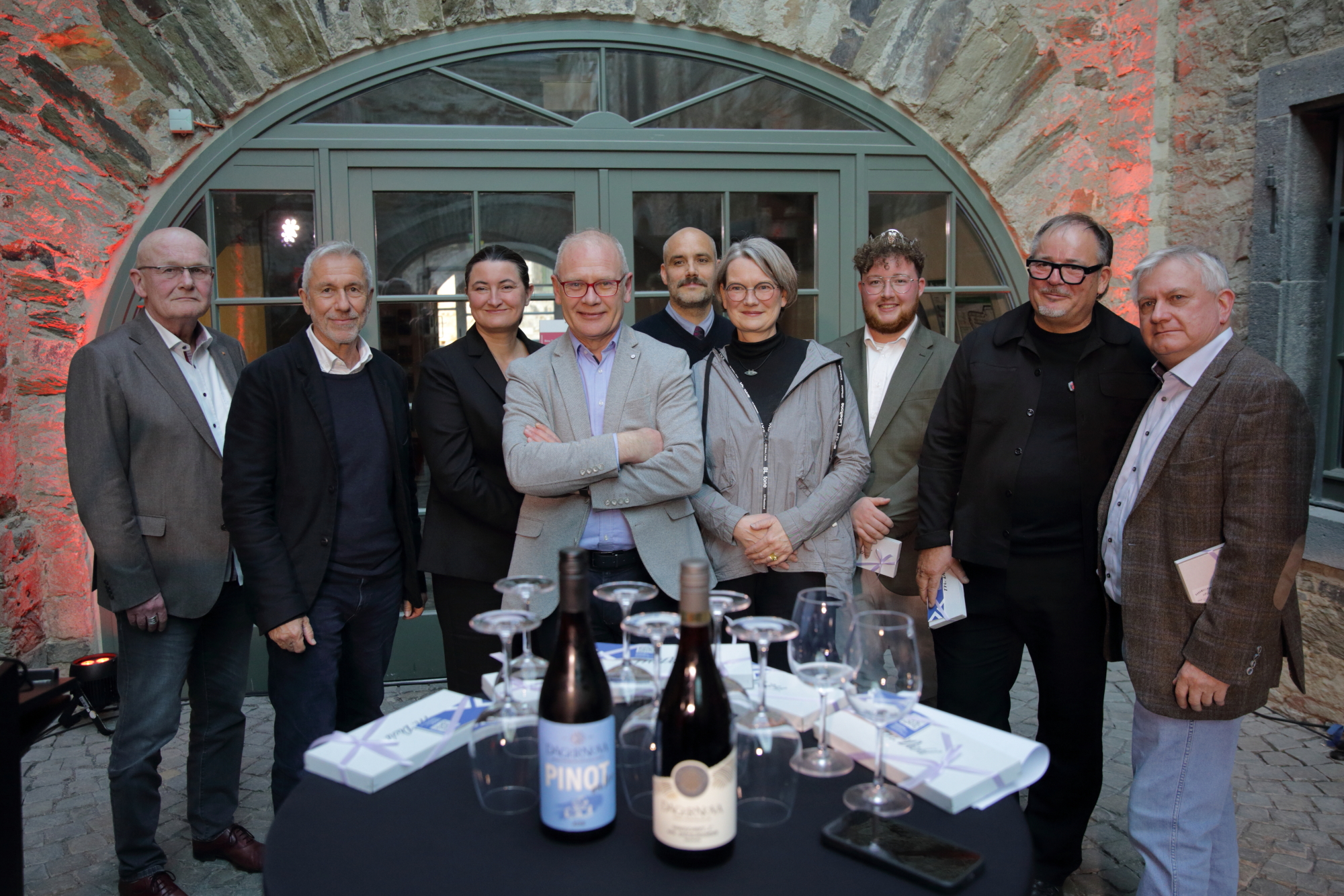 Foto Ingo Beller, v.l. Heribert Gröber, Joachim Rind, Eva Holdenried, Oliver Swiatek, Jan Moryson, Annette Moitz, Felix Lüdenbach, Thomas Steinhard, Heinz Uwe Fetz