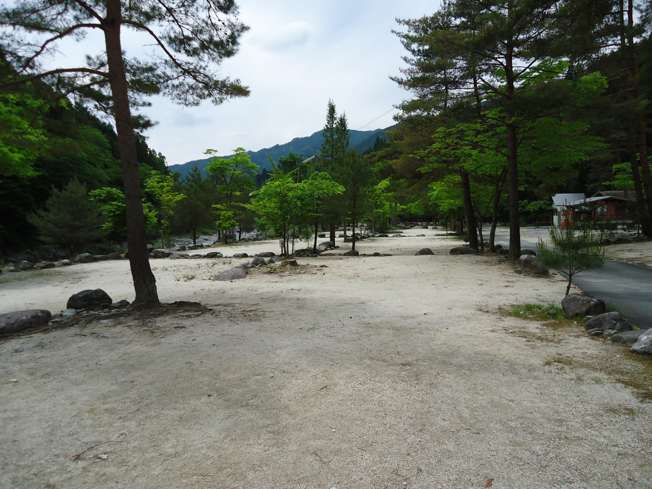 塔の岩オートキャンプ場施設案内 岐阜県中津川市付知町森林組合