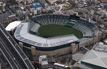 甲子園の照明塔と銀傘の脚が邪魔だった思い出 げんまつｗｅｂ