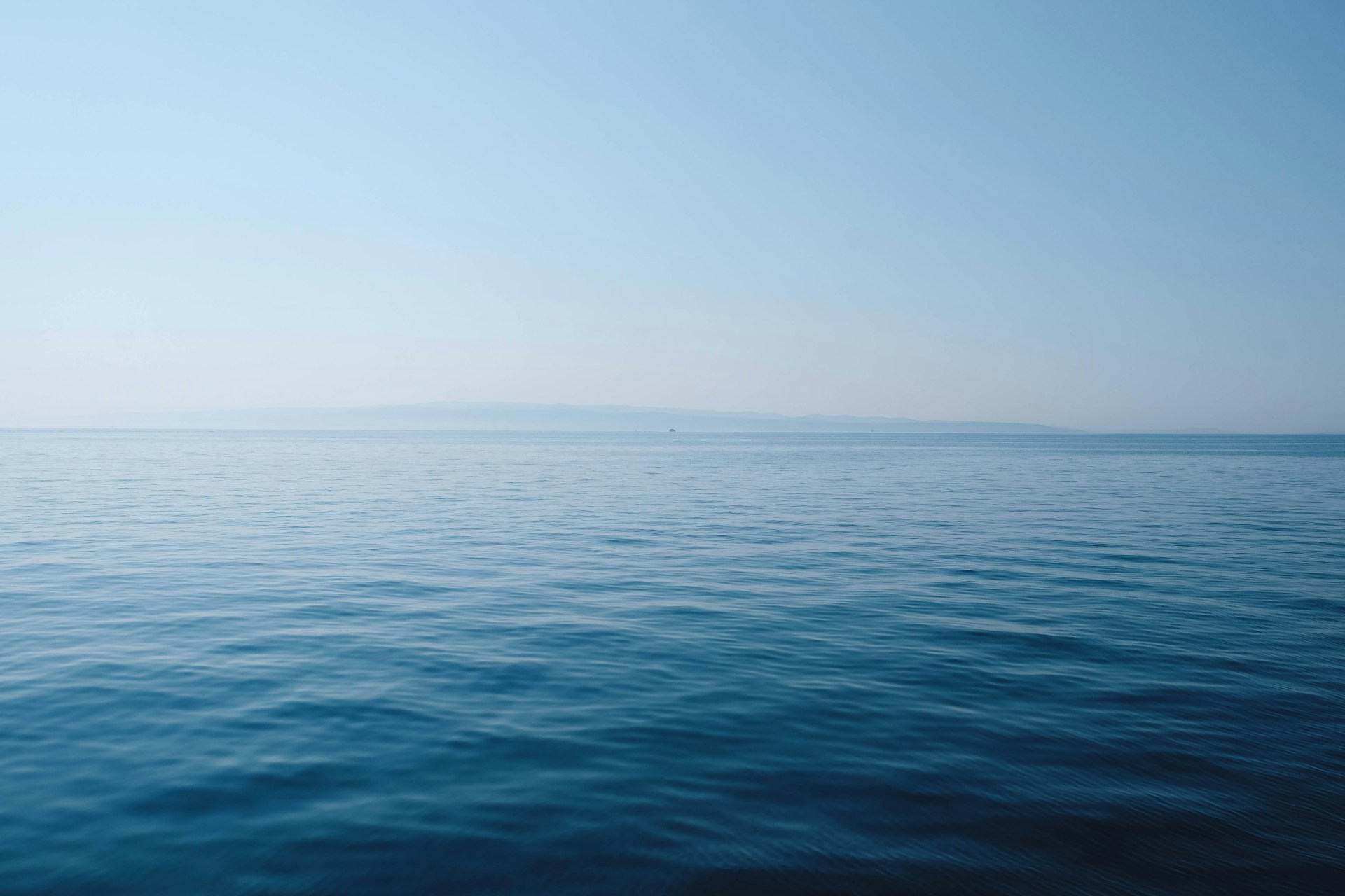 海の「熱のベルトコンベア」が直面する危機！ 21世紀末までに大西洋子午面沈降循環（AMOC）が半減する