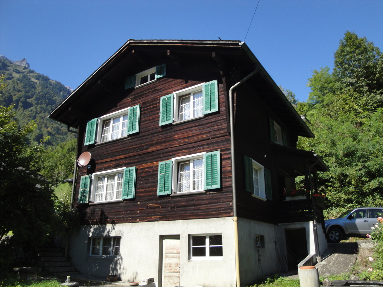 Fassade (alt), Schwanden