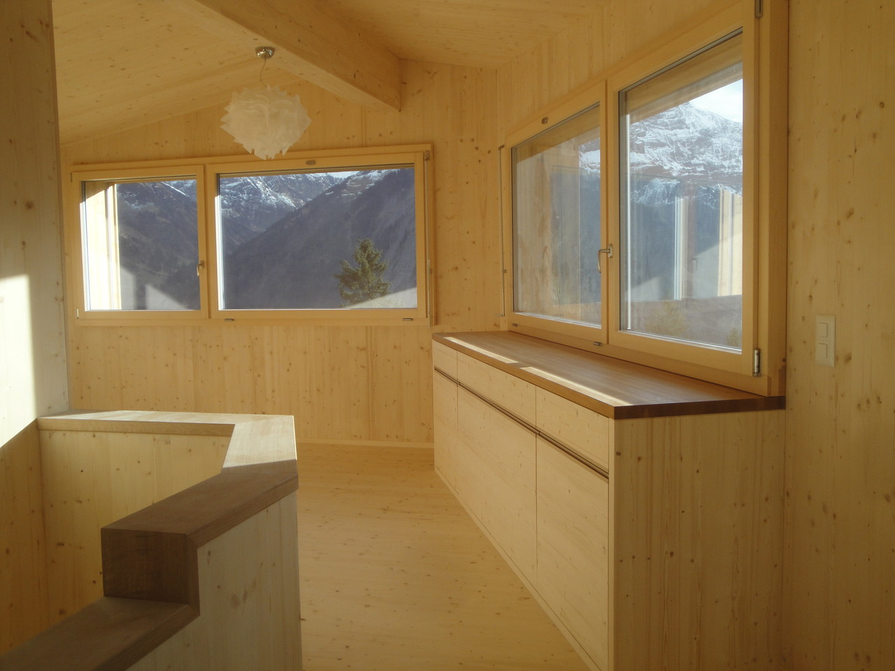 Sideboard, Braunwald