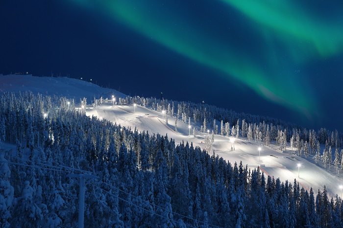 Northern Lights in Levi ski resort (picture:HarriTarvainen-VisitFinland)