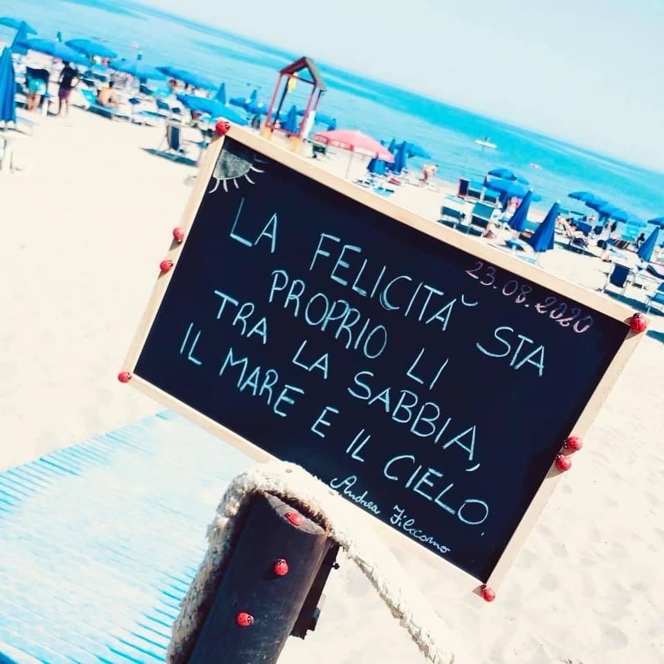 Lido Re Artù: Ein Paradies am Strand für Feinschmecker und Sonnenanbeter