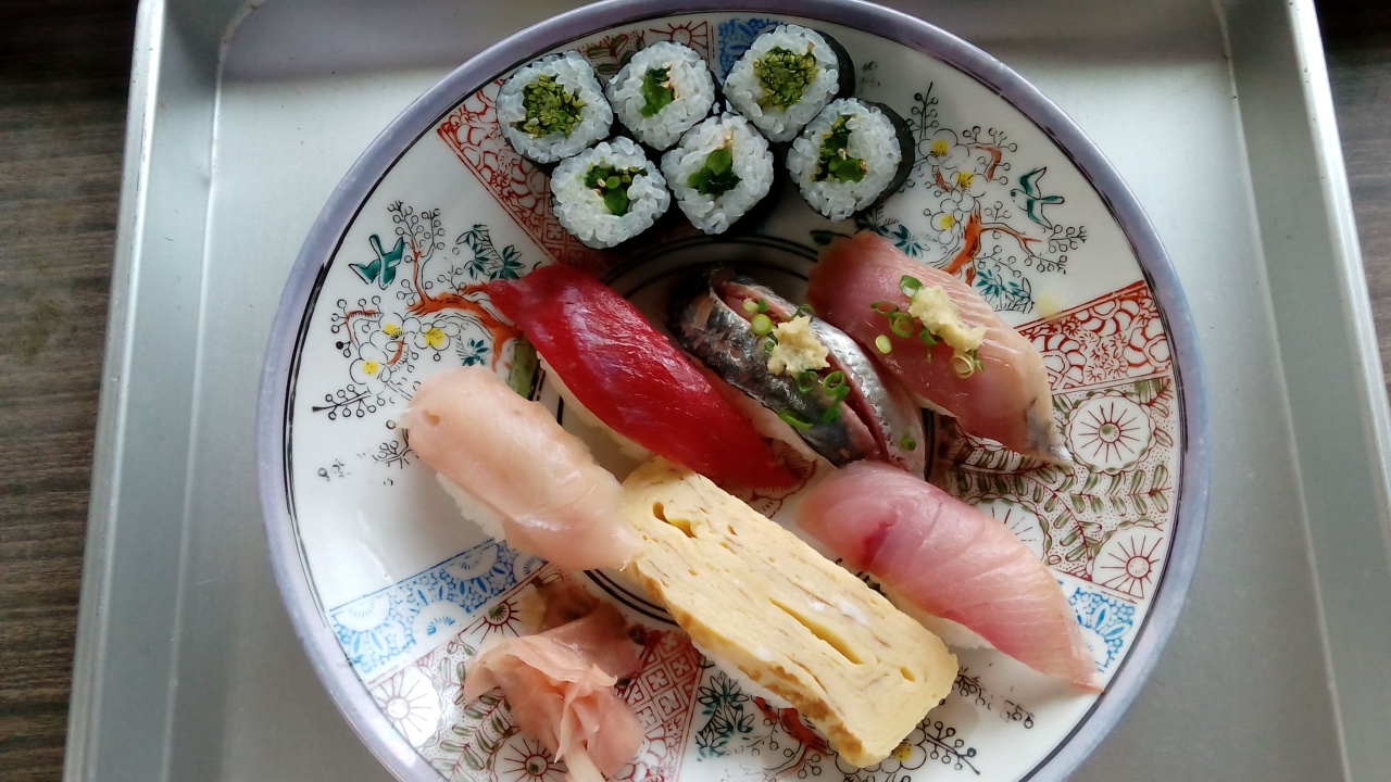 地魚入りにぎり　1,100円
