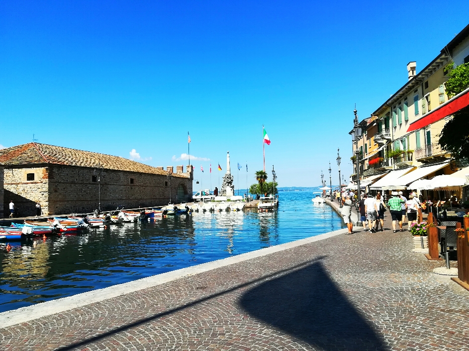 Der Hafen von Lazise