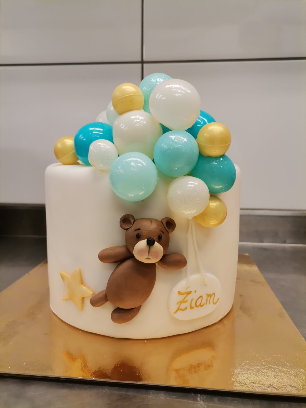 Baby-Luftballontorte