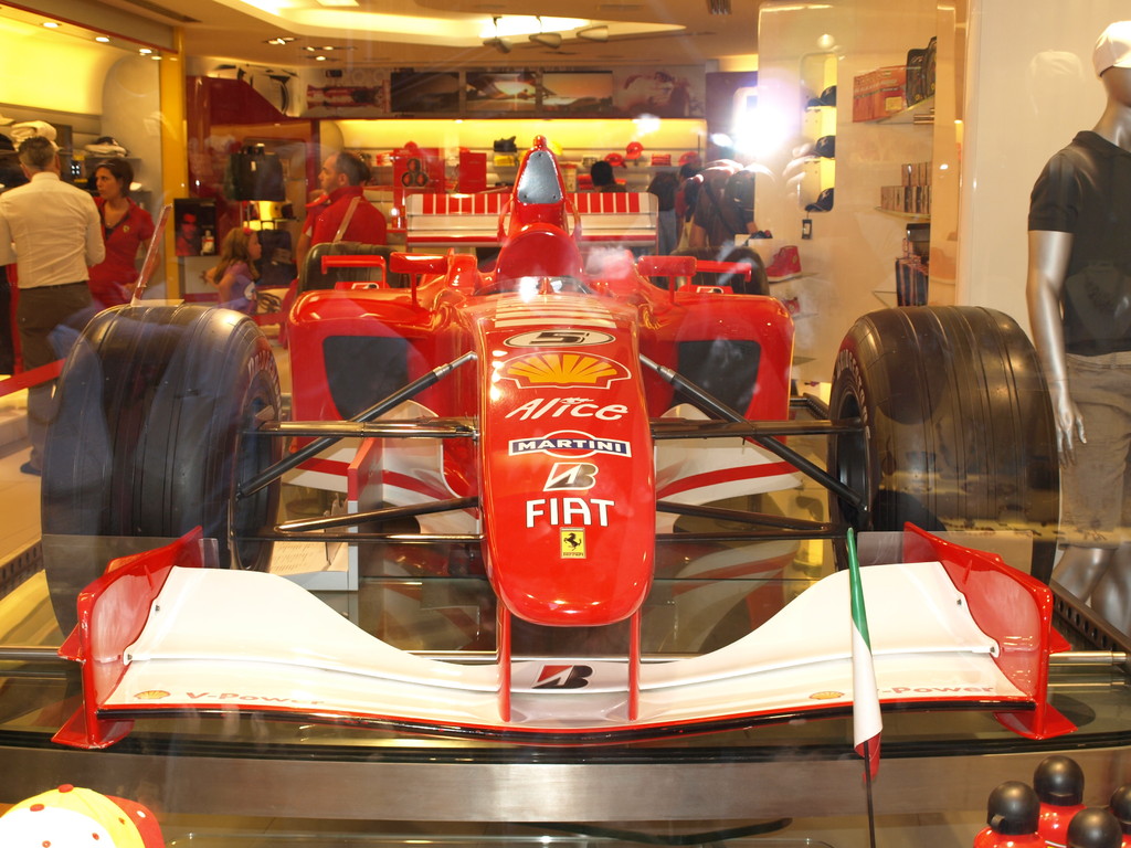 La boutique Ferrari.
