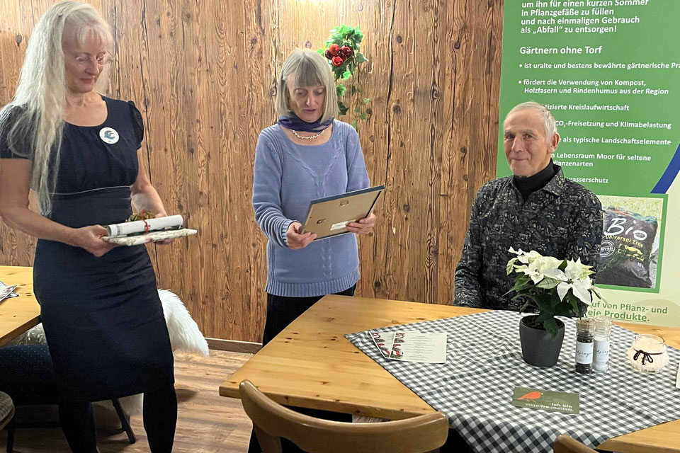 Hans Streicher - Verleihung Goldene Ehrennadel