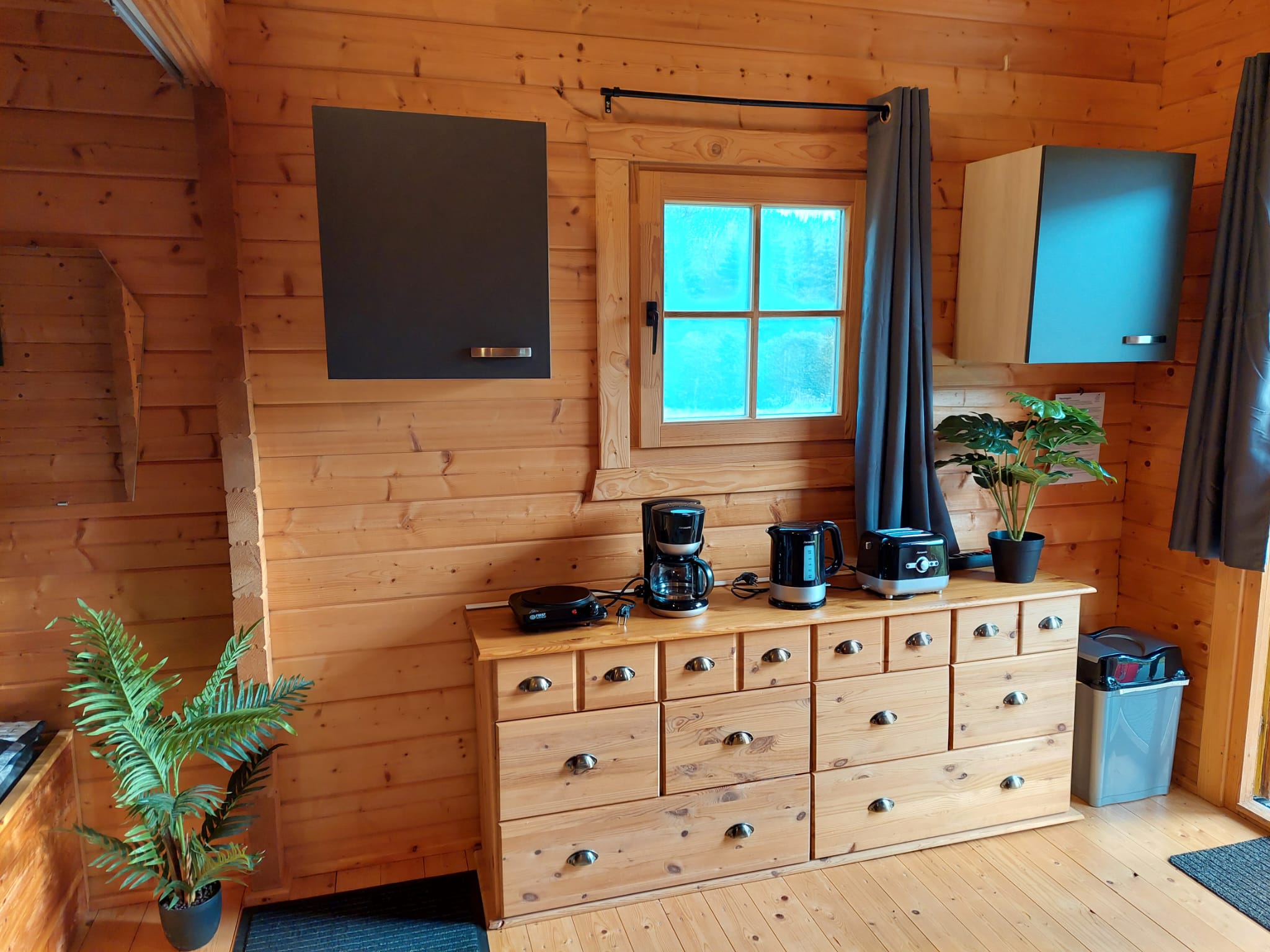 Apothekerschrank 