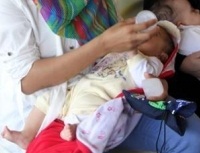 Iman Mashharawi's newborn baby Mohammed 1 day old, sept 28 Video below