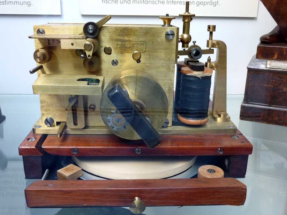 Morseschreiber. Fa. Siemens&Halske um 1870