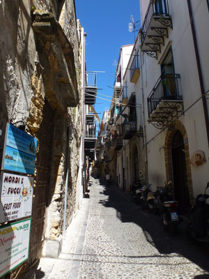 Bild: Schmale Gasse