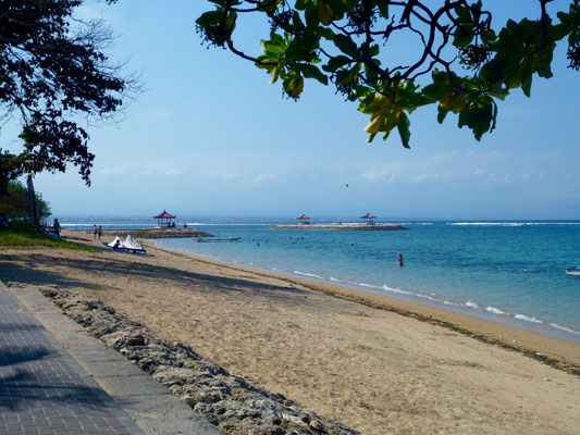 Bild: Strand in Sanur auf Bali