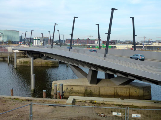 Bild: Baakenhafen Brücke 