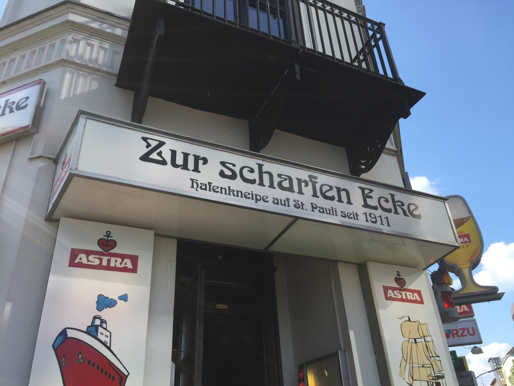 Kneipe "Zur scharfen Ecke"