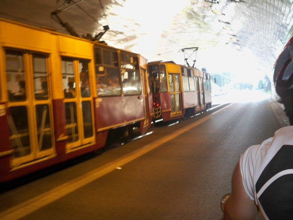entrée dans Varsovie, flirt avec les tramways