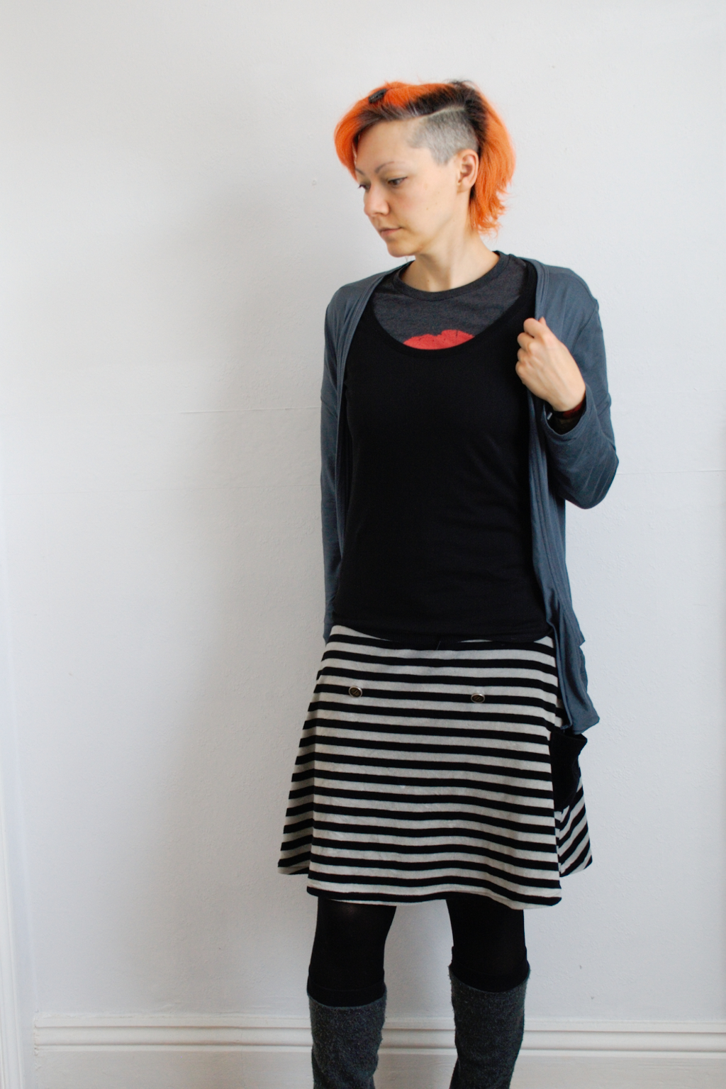 Arbeitsoutfit im englischen Sommer - schwarz und grau - Zebraspider DIY Anti-Fashion Blog